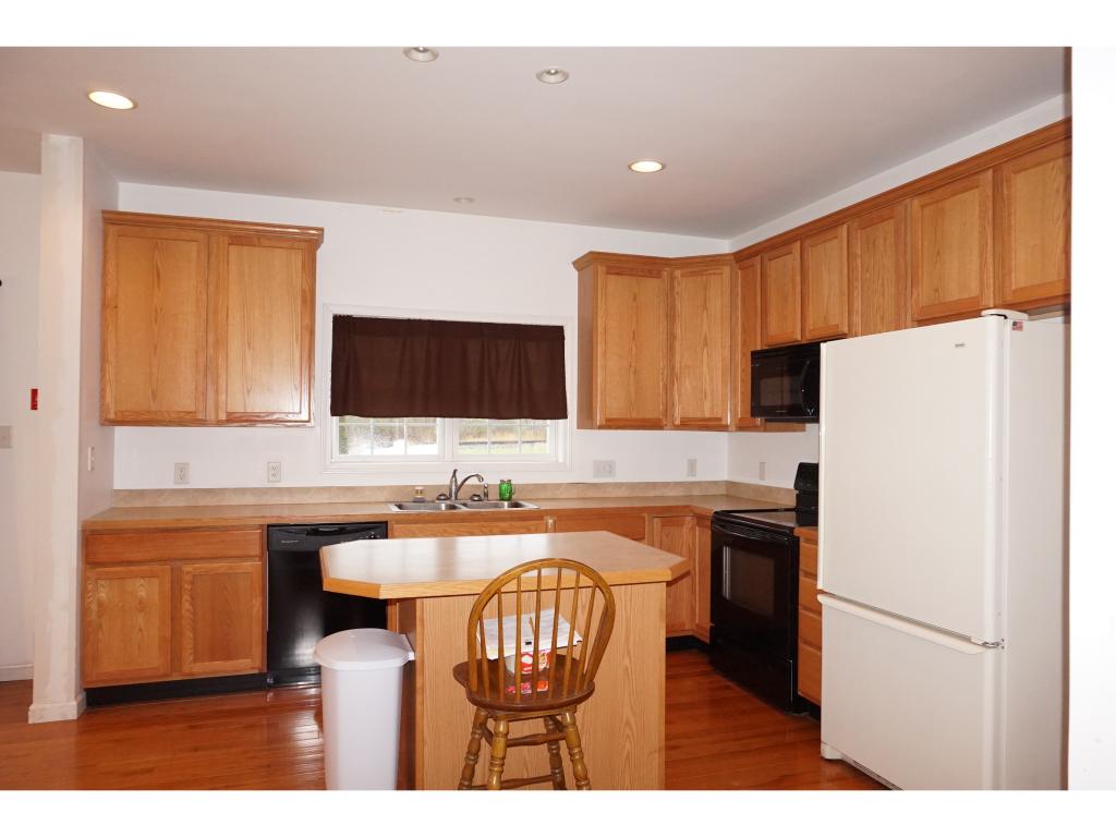 1967 River Road Sharon, VT 05068 - Photo 4 of 17 Gallery Image 4