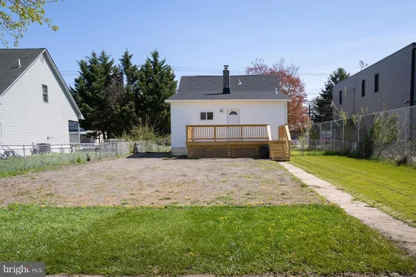 $327,000 | 404 North Marlyn Avenue, Essex, MD 21221