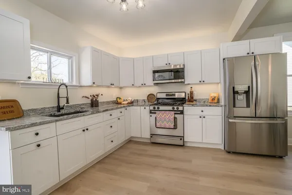 $327,000 | 404 North Marlyn Avenue, Essex, MD 21221