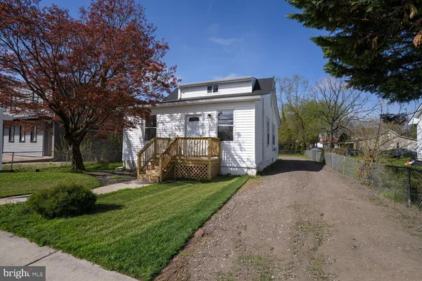 $327,000 | 404 North Marlyn Avenue, Essex, MD 21221