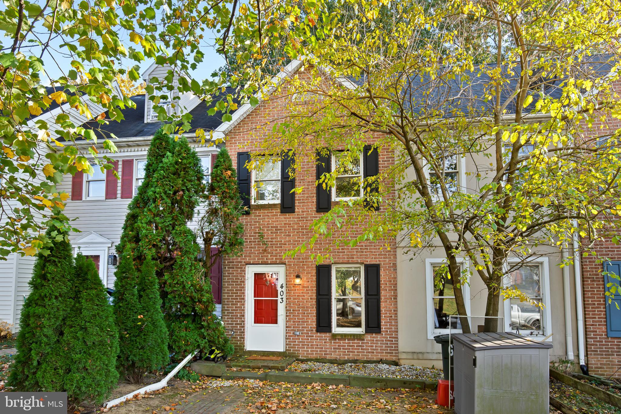 403 Cardinal Road Lititz, PA 17543 - Photo 2 of 29 a front view of a house with garden