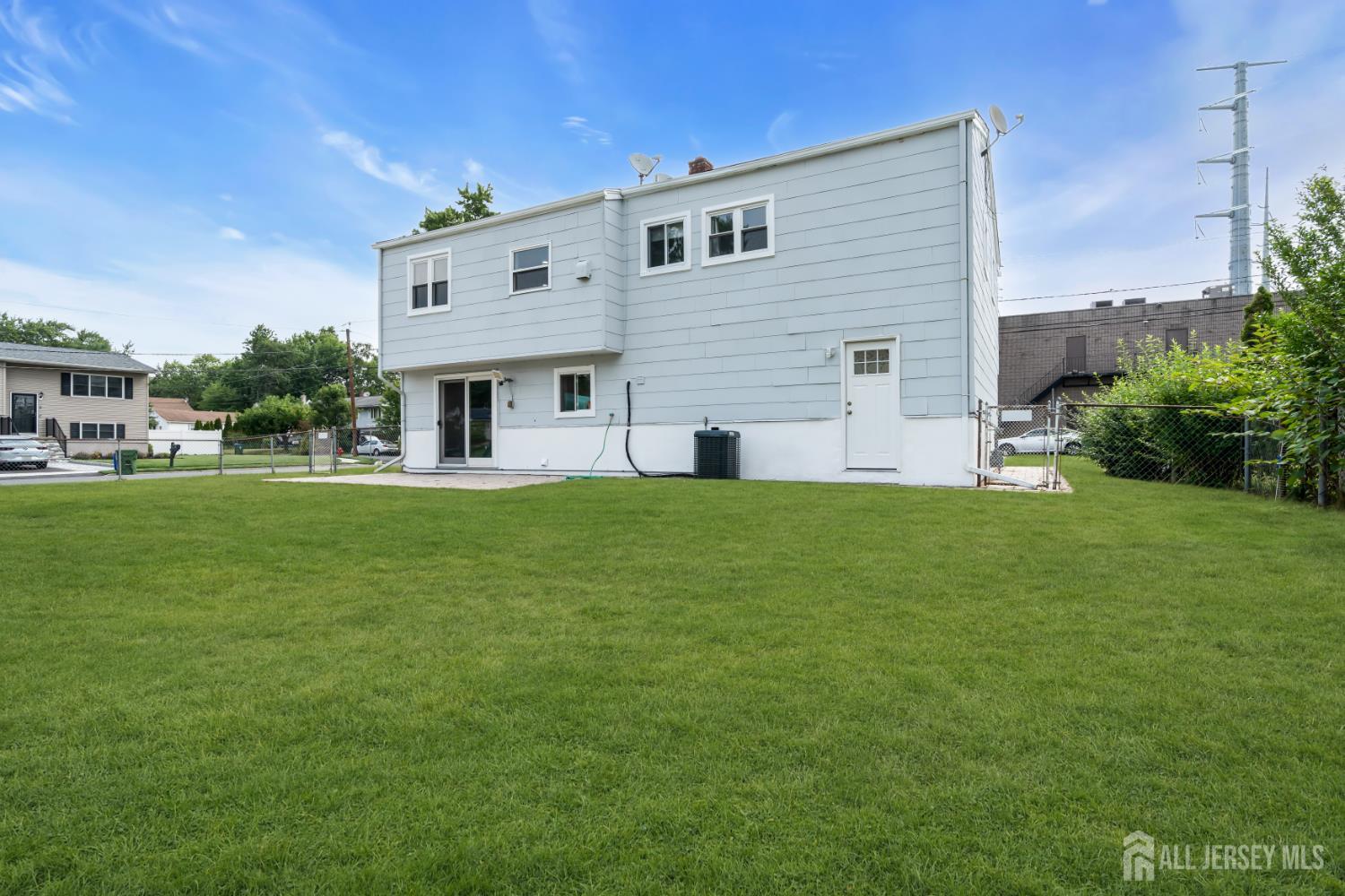 125 Jeff Street Edison, NJ 08837 - Photo 40 of 45