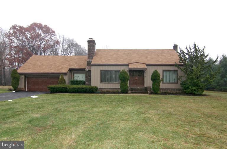 12409 Timber Grove Road Owings Mills, MD 21117 - Photo 3 of 19 Exterior (Main)