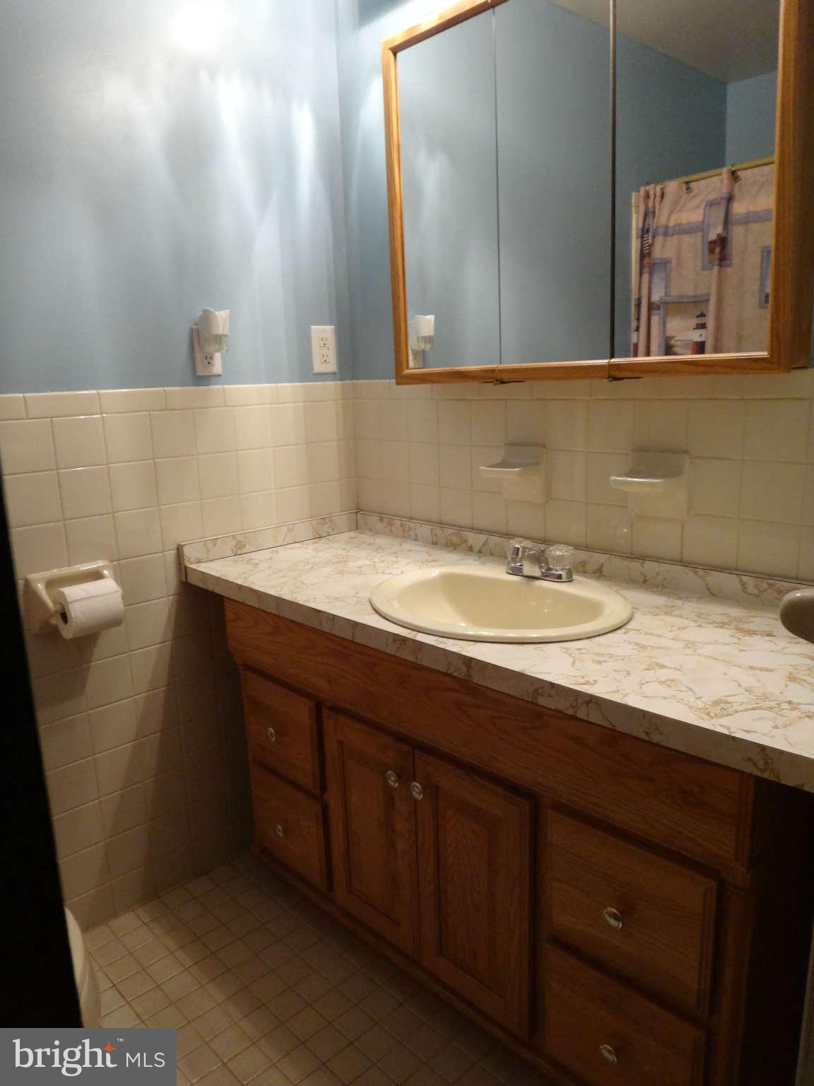 10489 Gorman Road Laurel, MD 20723 - Photo 13 of 20 Bath