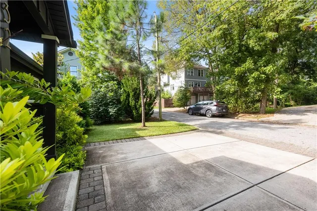 $4,200 | 32 Esten Street Southeast, Atlanta, GA 30316