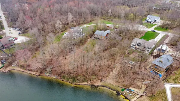 $200,000 | 14 Forest Shores Drive, Cassopolis, MI 49031