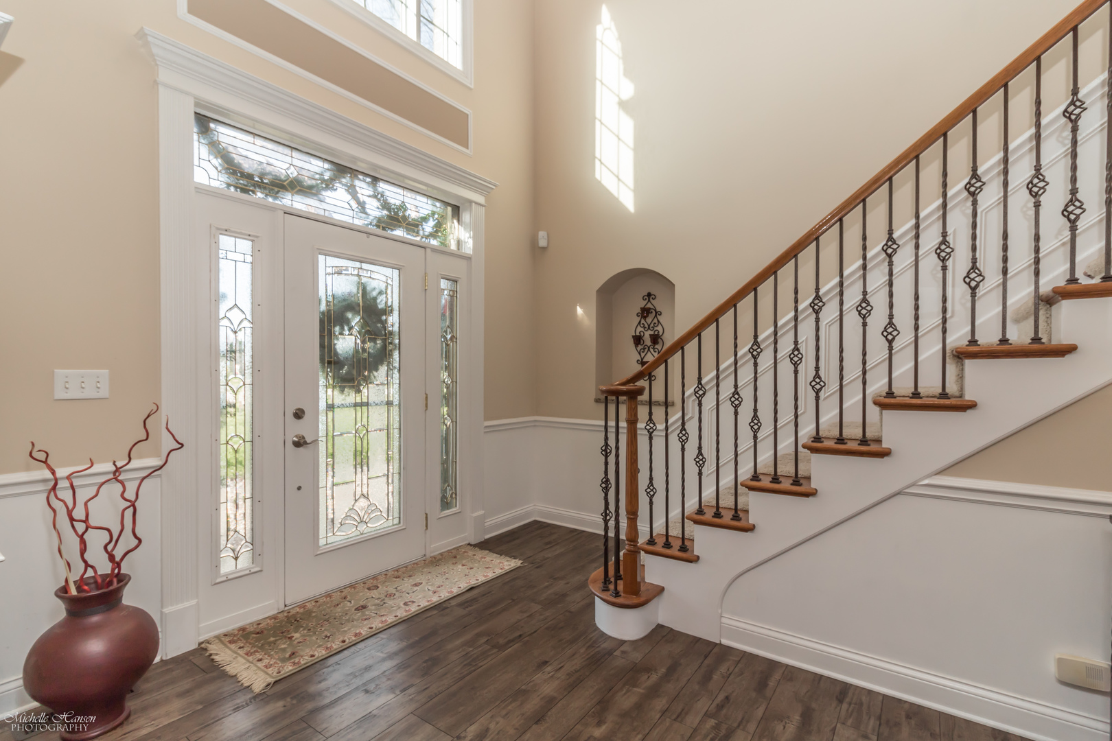 8306 Heather Ridge Spring Grove, IL 60081 - Photo 5 of 43 a view of an entryway with wooden floor