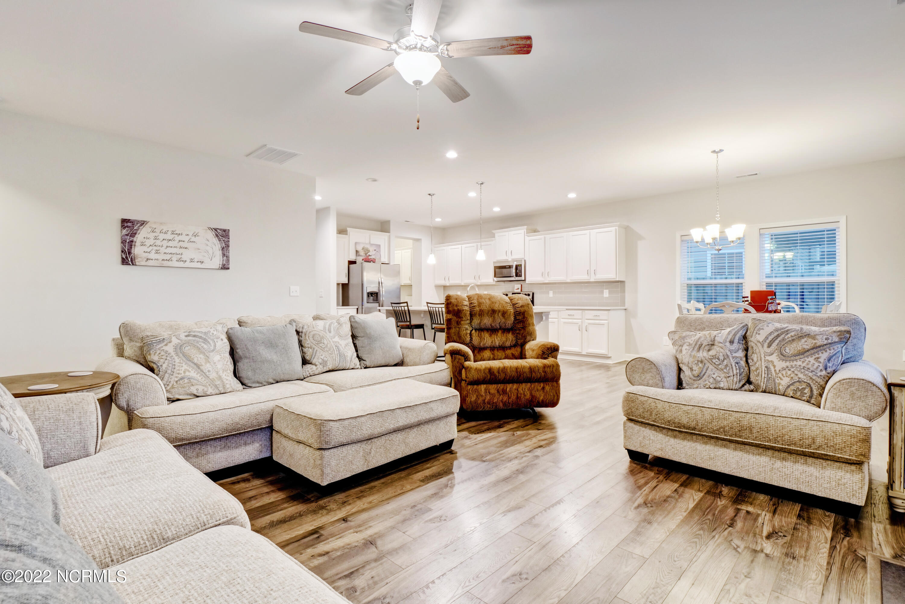 112 Violetear Ridge Hampstead, NC 28443 - Photo 14 of 34 P9211814_15_16_17_18_19_20