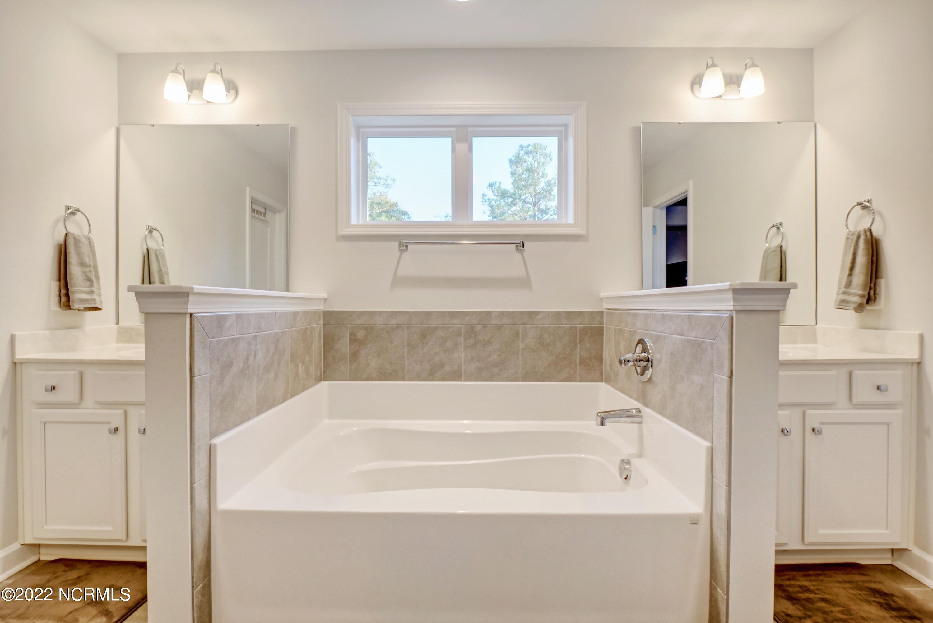 112 Violetear Ridge Hampstead, NC 28443 - Photo 18 of 34 P9211625_26_27_28_29_30_31