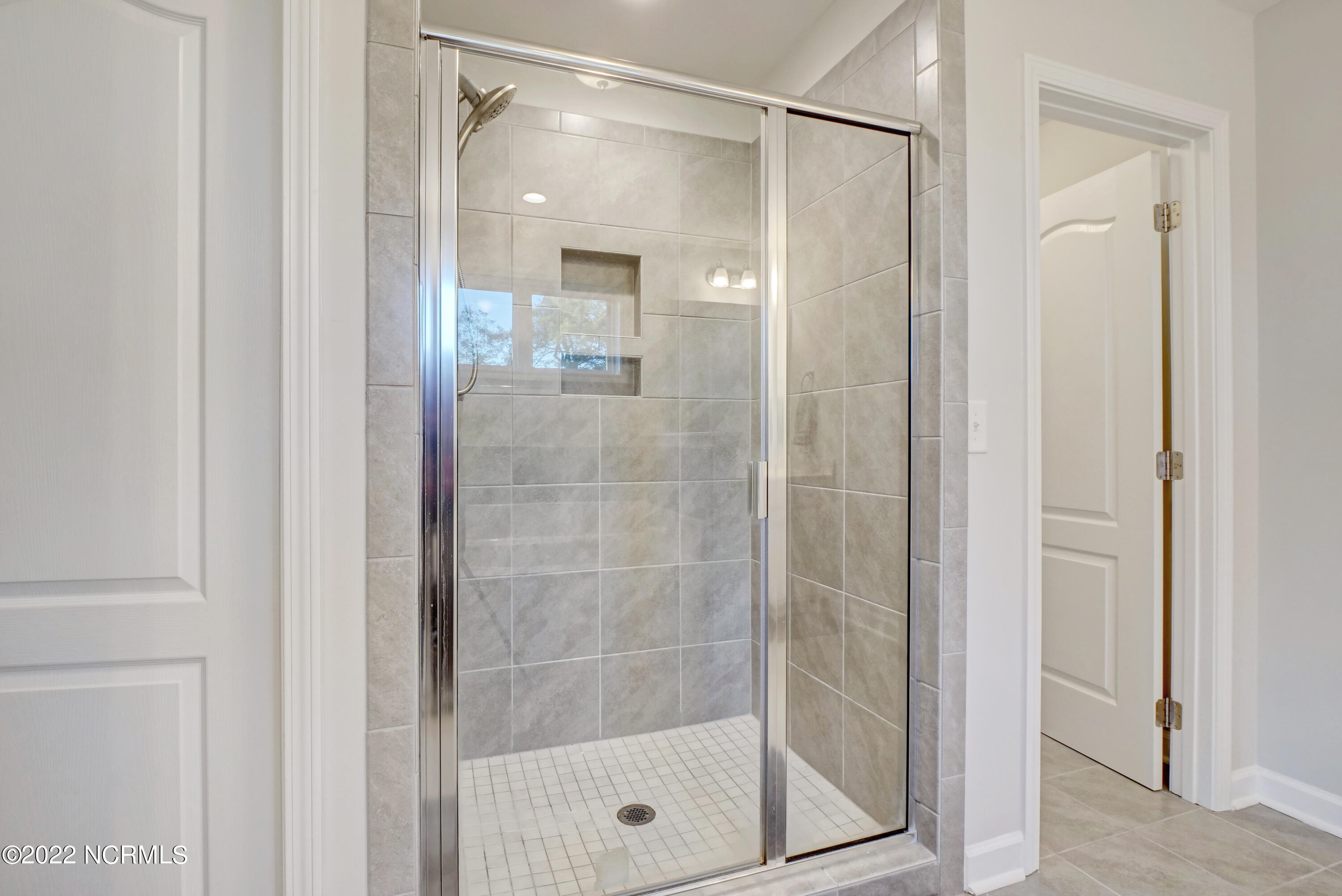 112 Violetear Ridge Hampstead, NC 28443 - Photo 21 of 34 P9211632_3_4_5_6_7_8