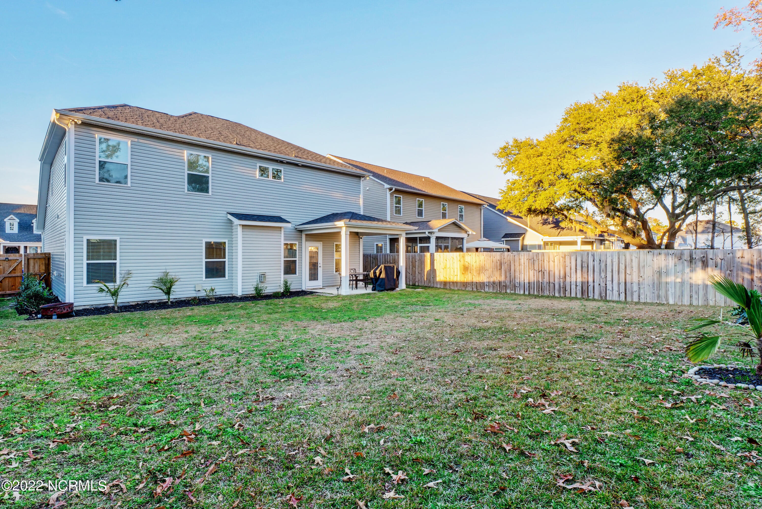 112 Violetear Ridge Hampstead, NC 28443 - Photo 33 of 34 P9211709_10_11_12_13_14_15