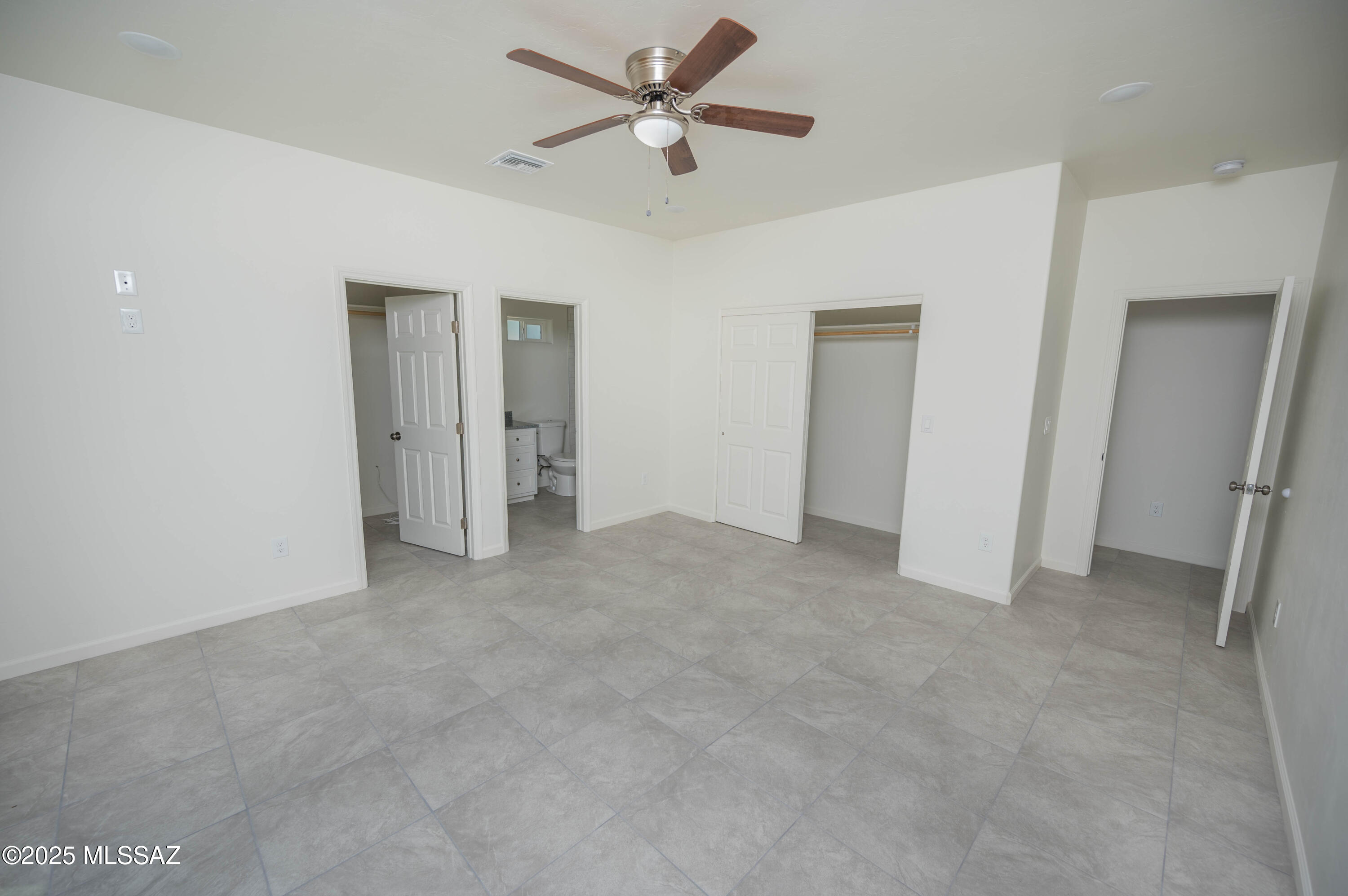 1681 Trampa Court Rio Rico, AZ 85648 - Photo 8 of 20