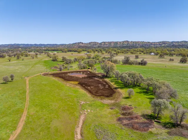 $2,950,000 | 359 County Road 306, Elk Creek, CA 95939