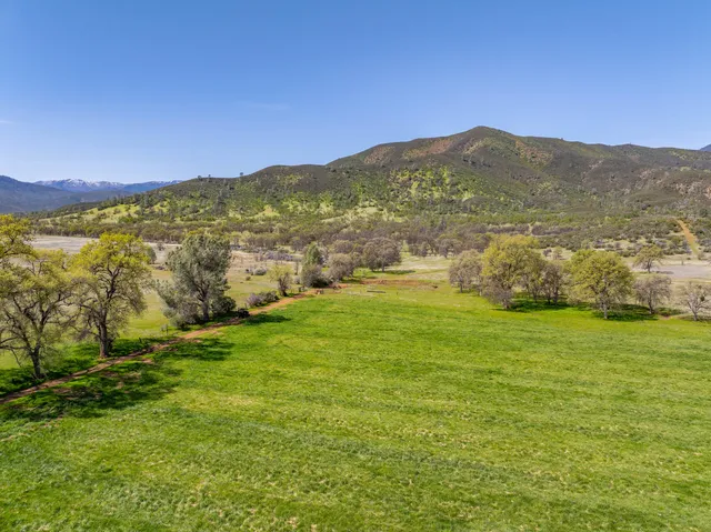 $2,950,000 | 359 County Road 306, Elk Creek, CA 95939