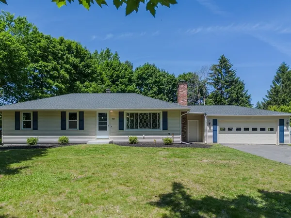 $519,900 | 622 Shrewsbury Street, Holden, MA 01520