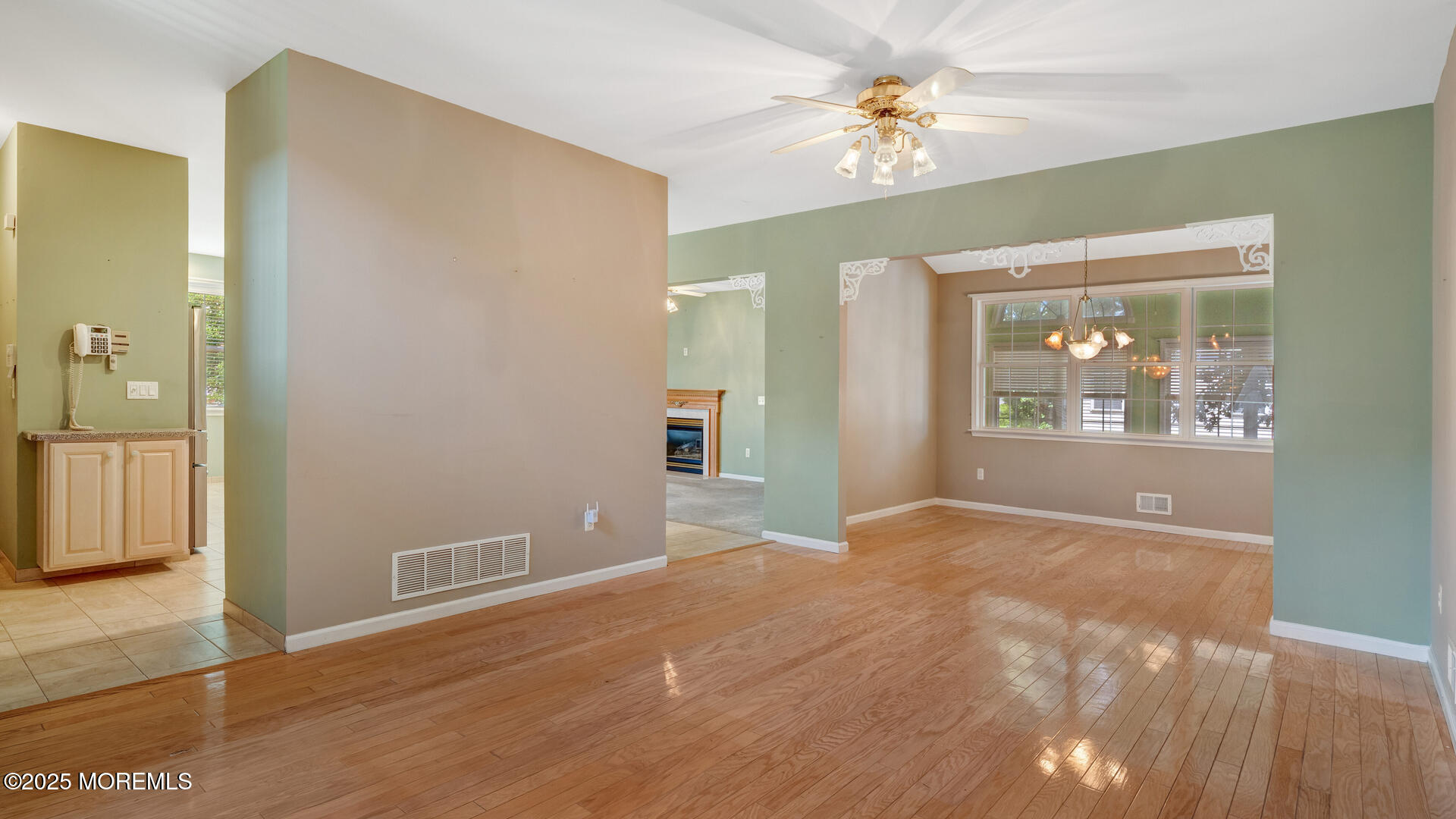 104 Compass Road Manahawkin, NJ 08050 - Photo 12 of 46 104 Compass Manahawkin NJ 08050 USA-013-