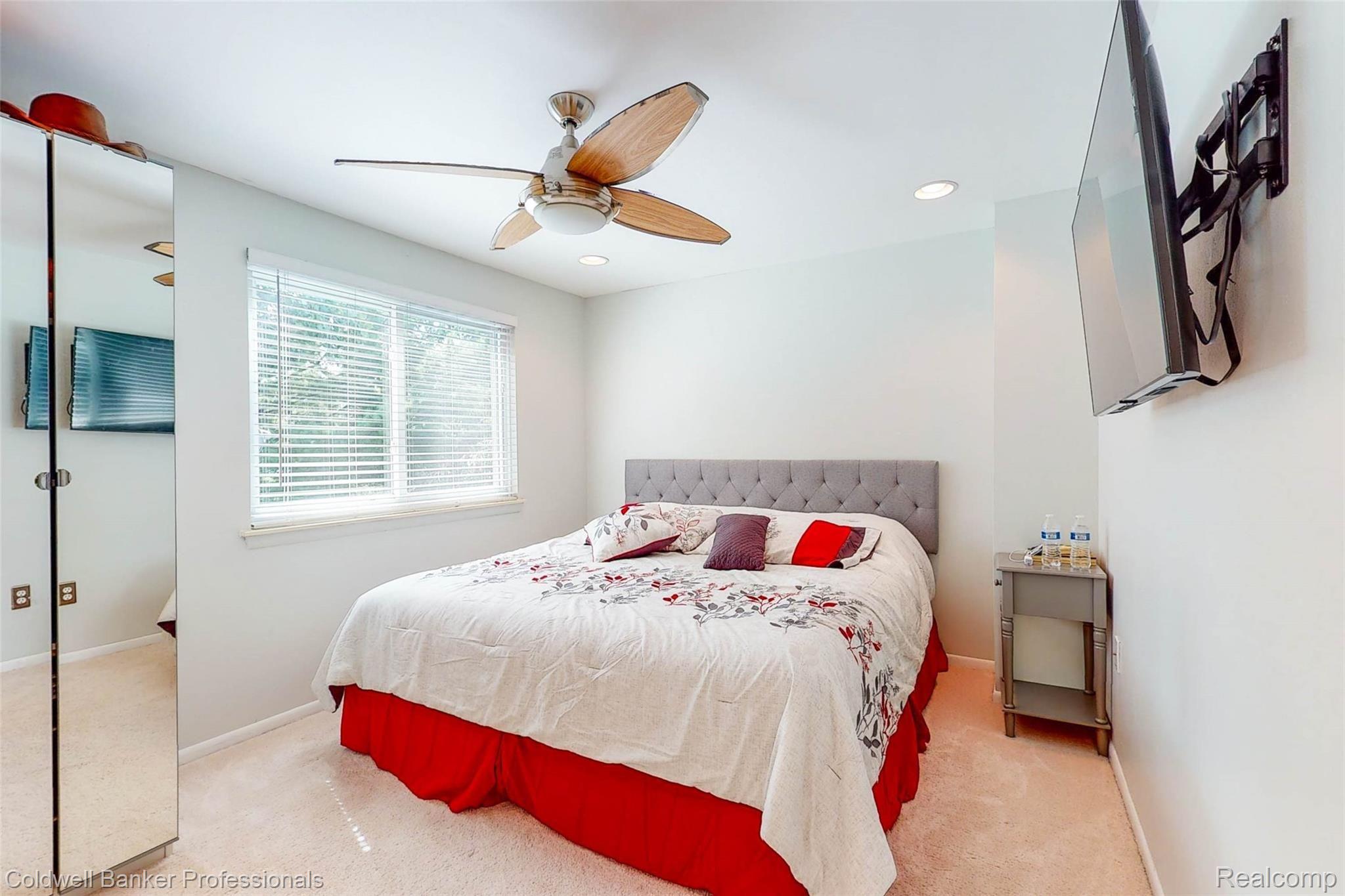 1617 Dancer Drive Rochester, MI 48307 - Photo 24 of 43 25.jpg