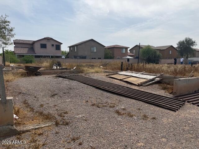 502 East Roeser Road Phoenix, AZ 85040 - Photo 5 of 6 a front view of a house with a yard