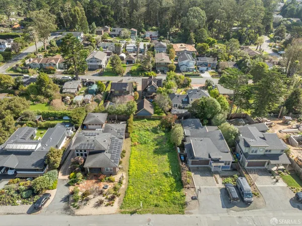 $395,000 | 1241 Birch Street, Montara, CA 94037