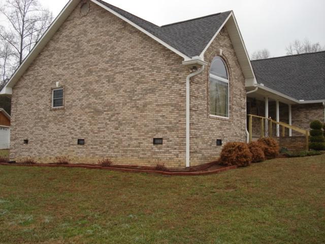 350 Verdun Road Oneida, TN 37841 - Photo 2 of 17 DSC09574