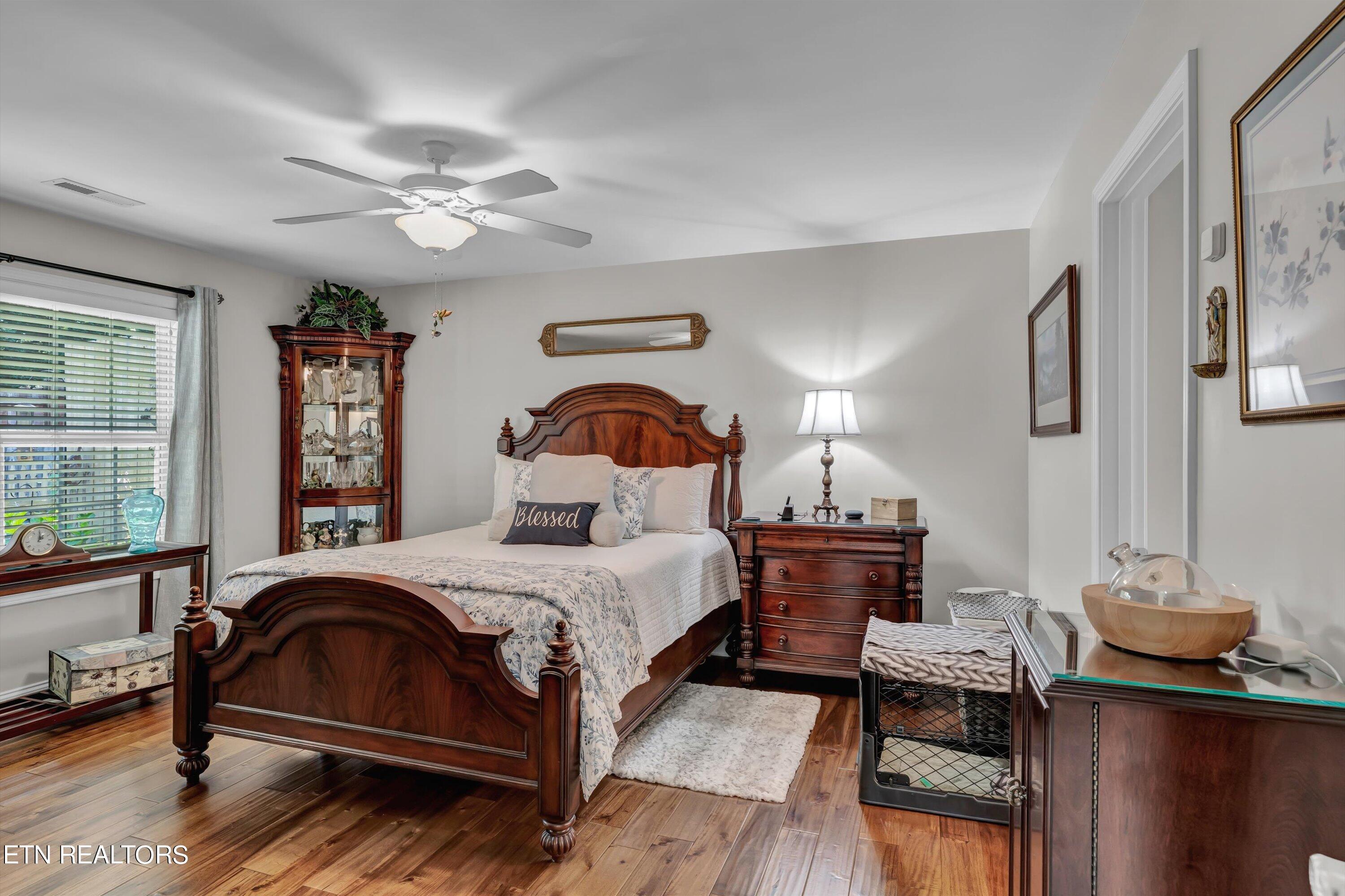 706 Loop Road Knoxville, TN 37934 - Photo 18 of 39 21-706 Loop Rd-21
