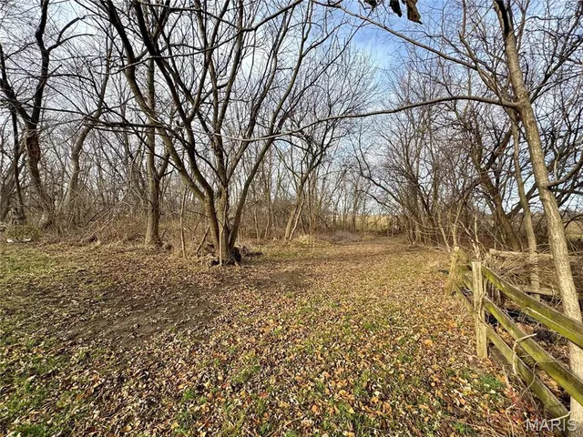 $26,000 | 202 Lincoln Street, La Belle, MO 63447