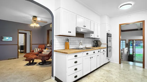 $669,900 | 1576 South Lake Mitchell Drive, Cadillac, MI 49601