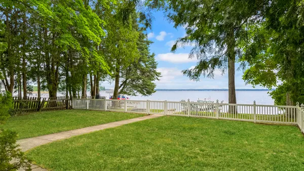 $669,900 | 1576 South Lake Mitchell Drive, Cadillac, MI 49601