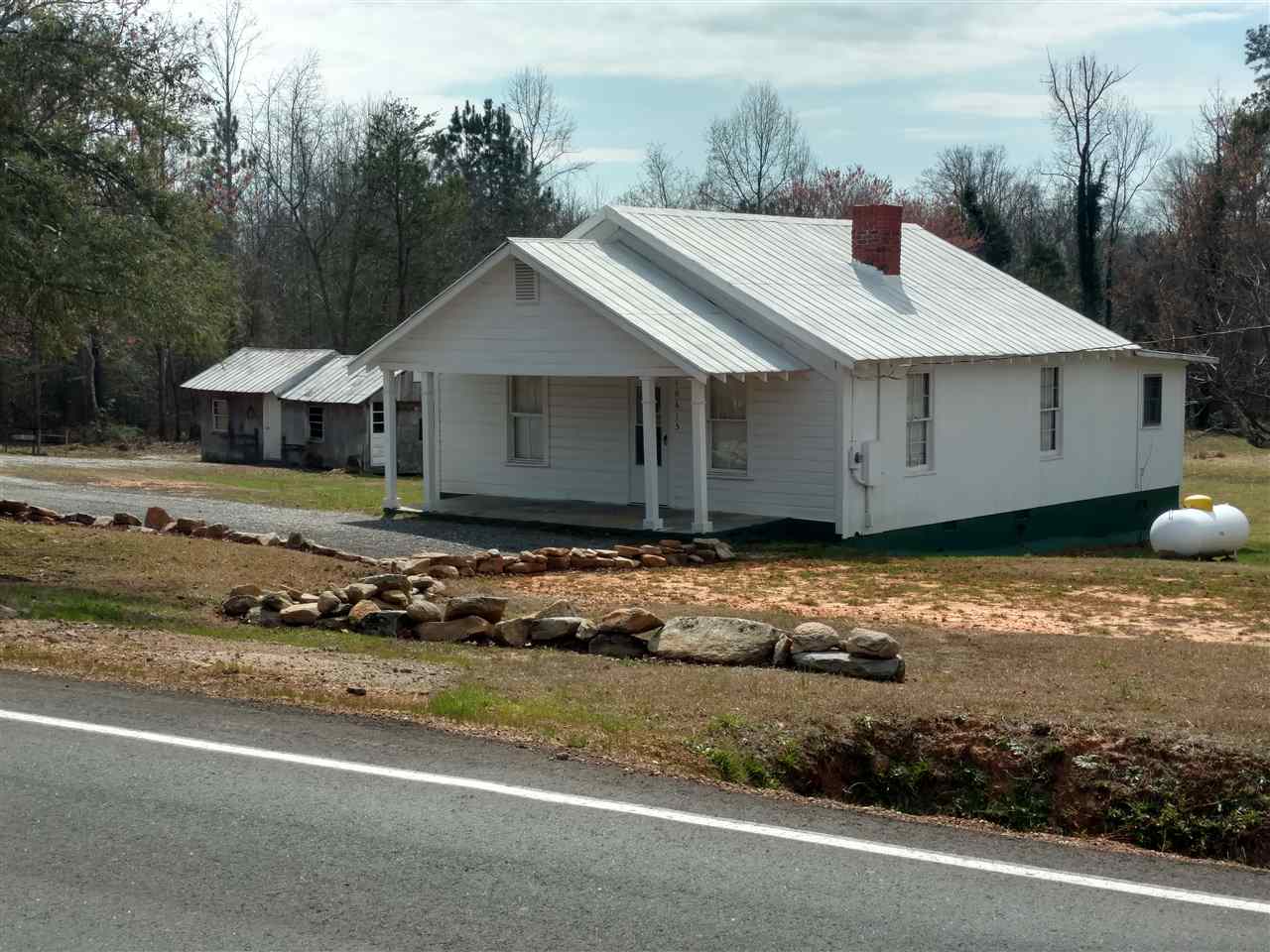10615 New Cut Road Campobello, SC 29322 - Photo 3 of 20