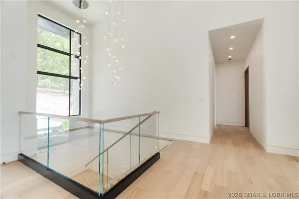 $6,500,000 | 235 East Villages Estates Road, Sunrise Beach, MO 65079