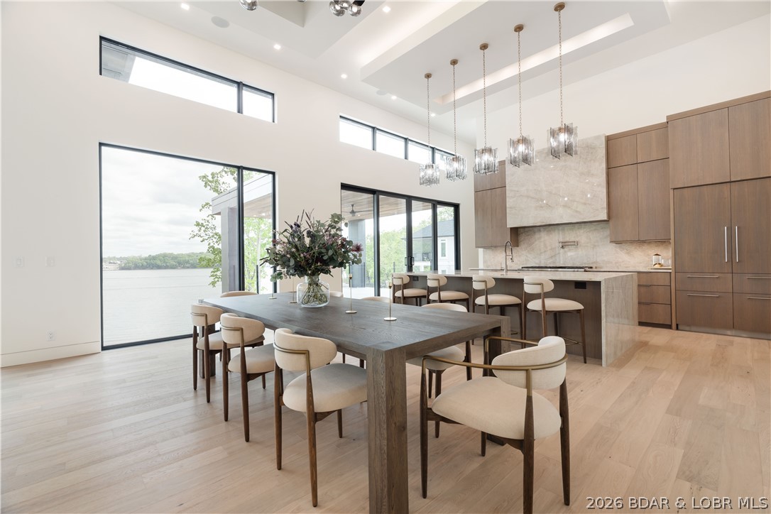 235 East Villages Estates Road Sunrise Beach, MO 65079 - Photo 3 of 64 dining