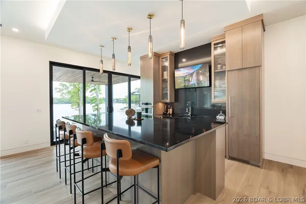 $6,500,000 | 235 East Villages Estates Road, Sunrise Beach, MO 65079