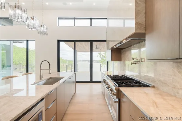 $6,500,000 | 235 East Villages Estates Road, Sunrise Beach, MO 65079