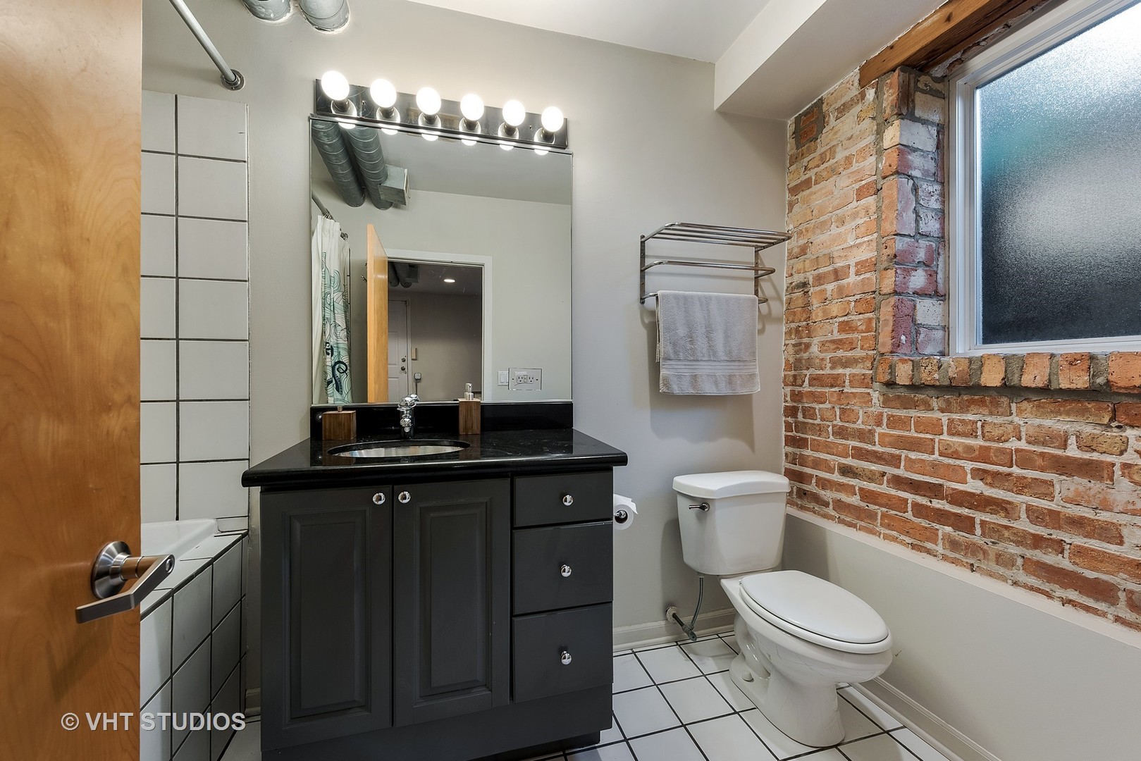 1723 West Erie Street, Unit 1 Chicago, IL 60622 - Photo 11 of 15