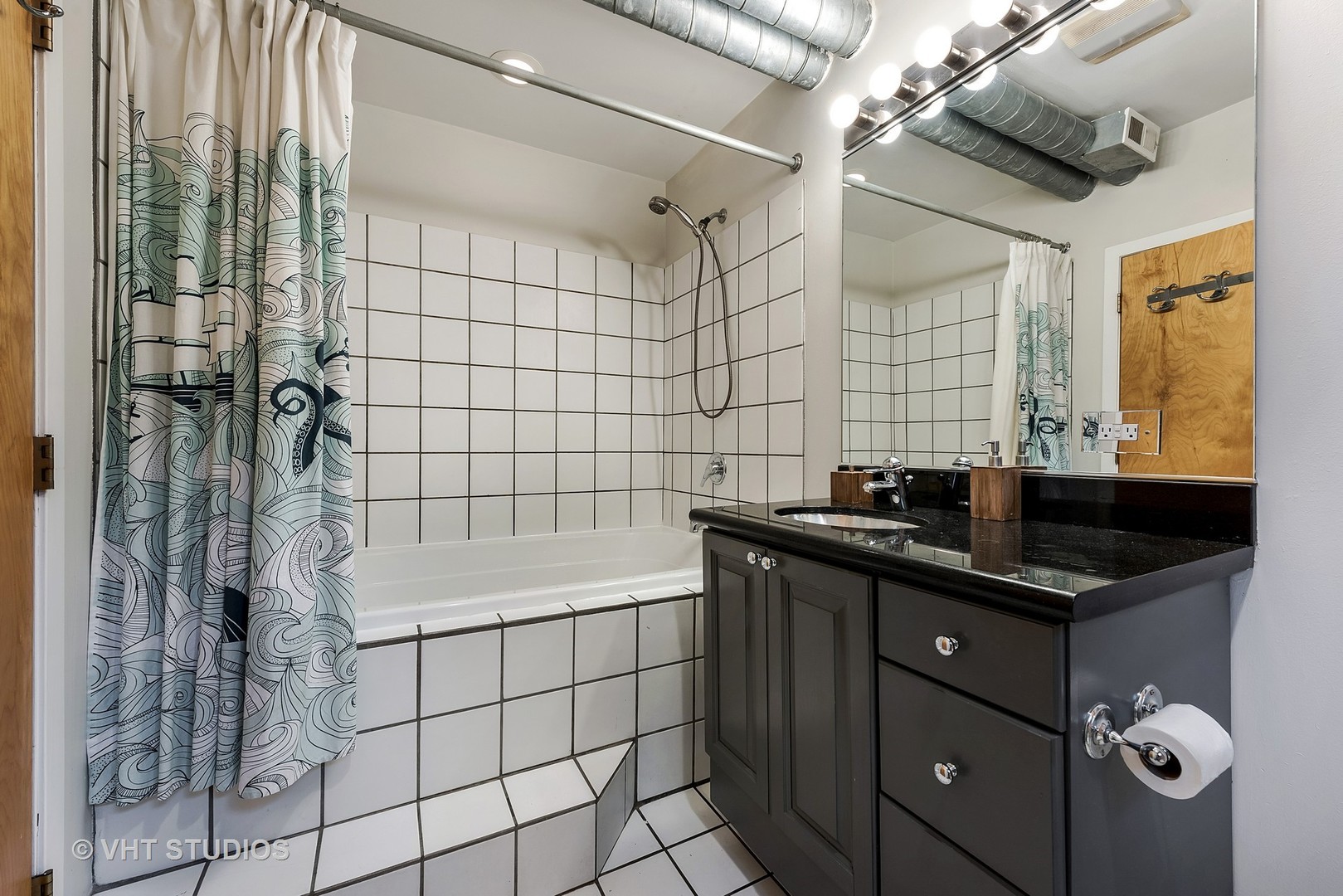 1723 West Erie Street, Unit 1 Chicago, IL 60622 - Photo 12 of 15