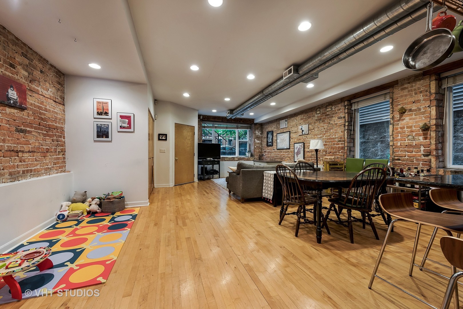 1723 West Erie Street, Unit 1 Chicago, IL 60622 - Photo 3 of 15