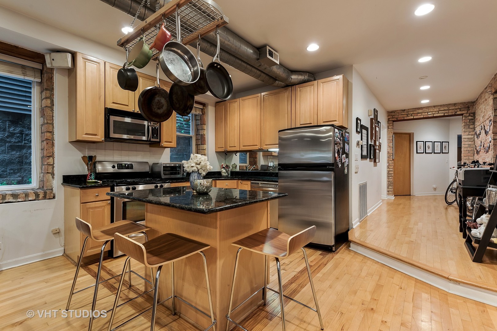 1723 West Erie Street, Unit 1 Chicago, IL 60622 - Photo 4 of 15