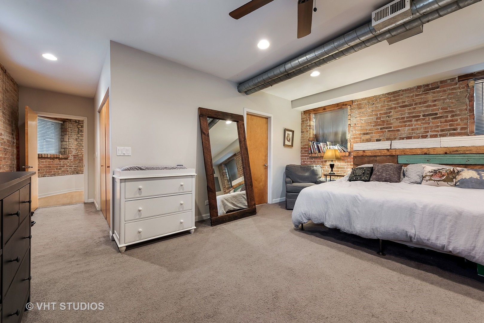 1723 West Erie Street, Unit 1 Chicago, IL 60622 - Photo 10 of 15