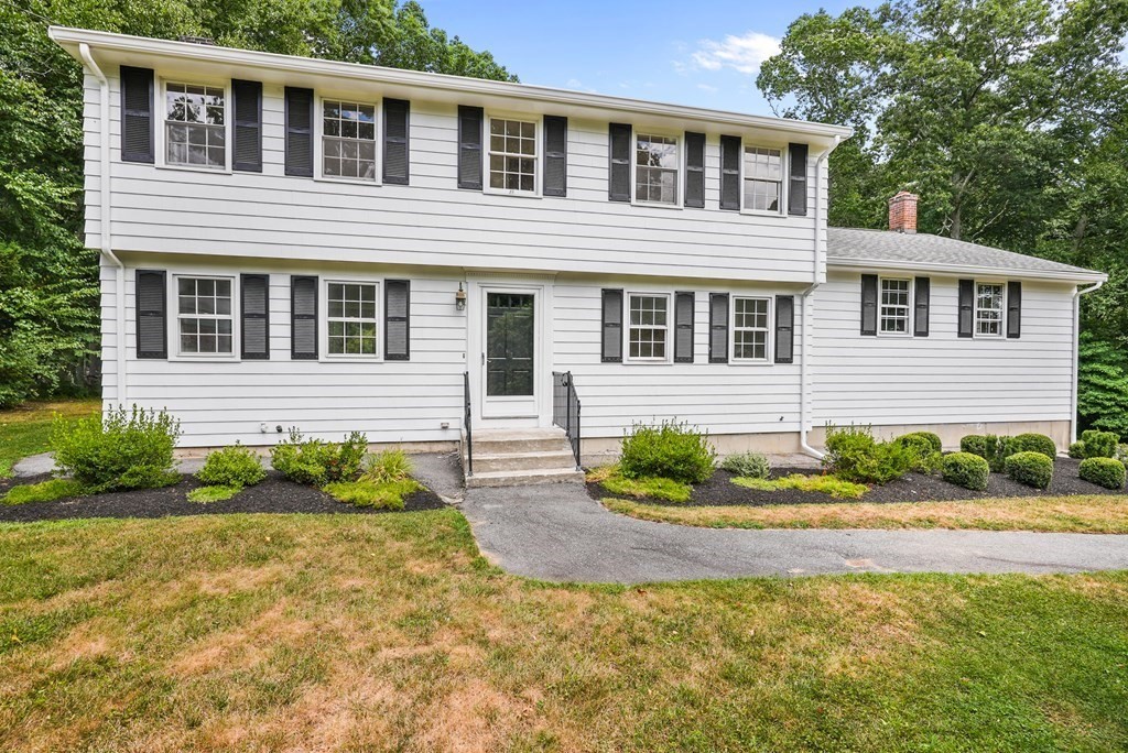 30 Colonial Way Rehoboth, MA 02769 - Photo 1 of 40 Gallery Image 1