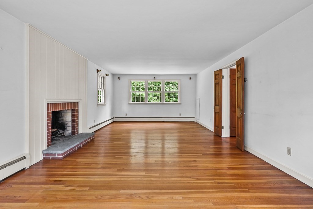 30 Colonial Way Rehoboth, MA 02769 - Photo 5 of 40 Gallery Image 5