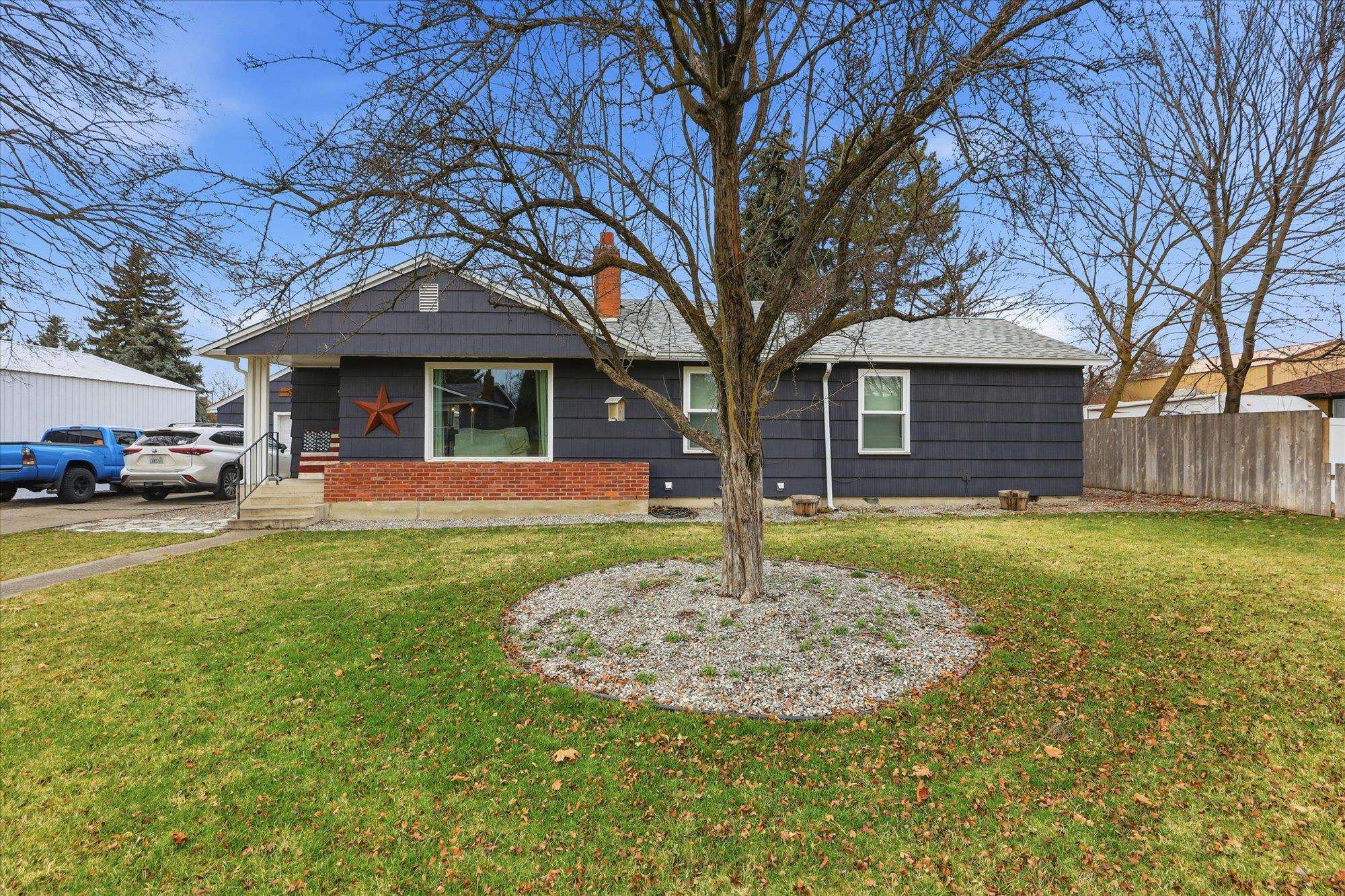 417 North Burns Road Spokane Valley, WA 99216 - Photo 1 of 44 Gallery Image 1