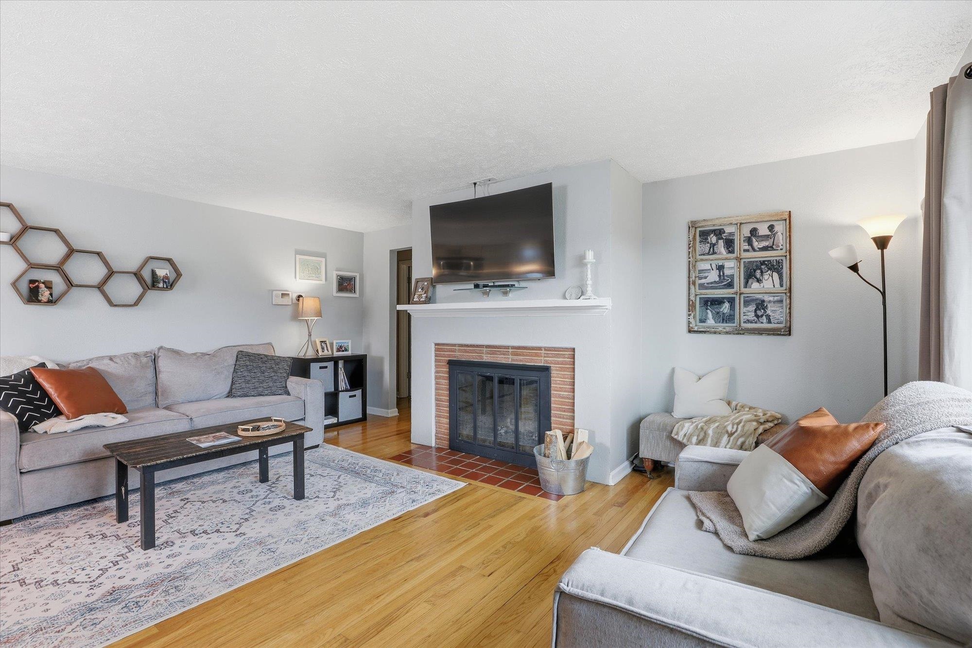 417 North Burns Road Spokane Valley, WA 99216 - Photo 2 of 44 Gallery Image 2