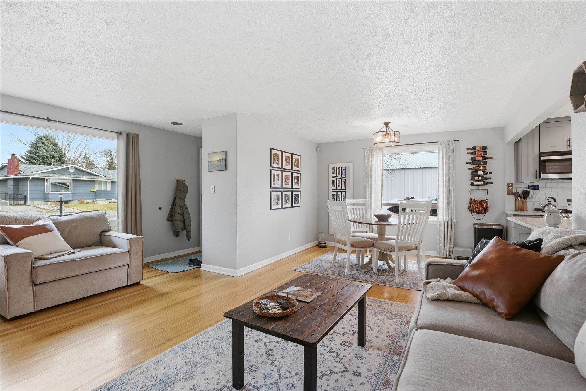417 North Burns Road Spokane Valley, WA 99216 - Photo 4 of 44 Gallery Image 4