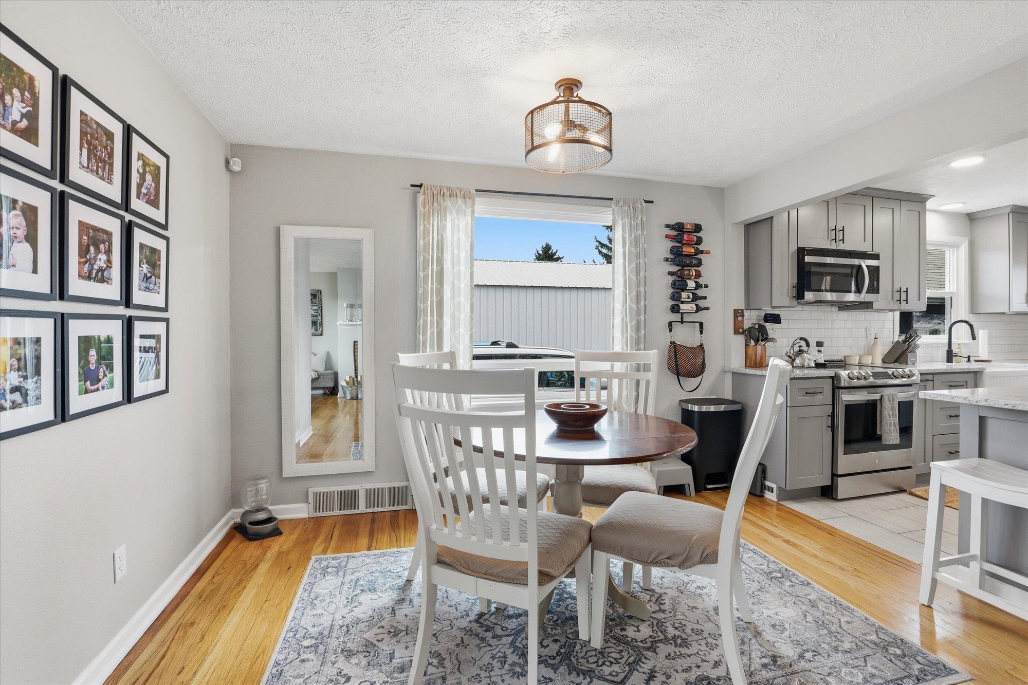417 North Burns Road Spokane Valley, WA 99216 - Photo 5 of 44 Gallery Image 5