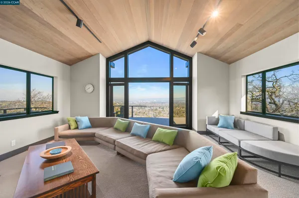 $2,999,000 | 3284 Surmont Drive, Lafayette, CA 94549