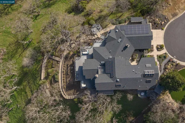 $2,999,000 | 3284 Surmont Drive, Lafayette, CA 94549