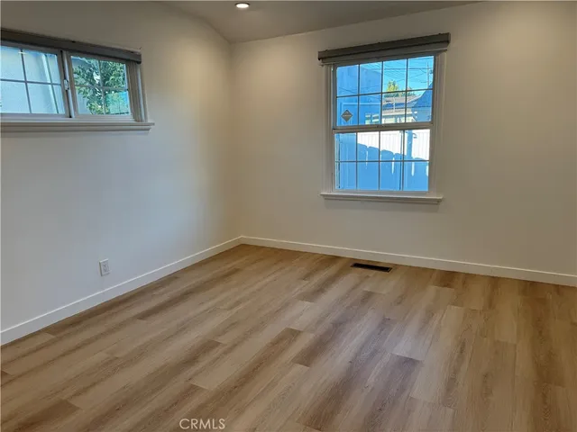 $3,595 | 22051 Vanowen Street, Canoga Park, CA 91303