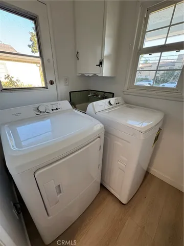 $3,595 | 22051 Vanowen Street, Canoga Park, CA 91303