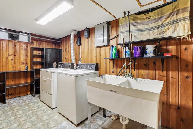 $165,000 | 1377 Mill Street, Lincoln Park, MI 48146