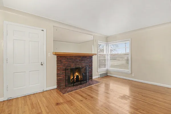 $160,000 | 1377 Mill Street, Lincoln Park, MI 48146